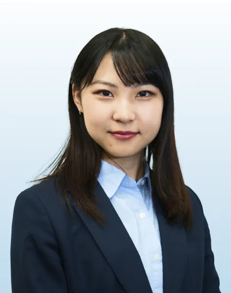 髙信 彩